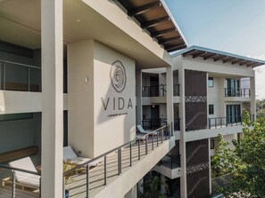 Exterior - 3 Bedroom Penthouse near to Seven Mile Beach, 5* Eco Hotel in Grand Cayman (West Bay)