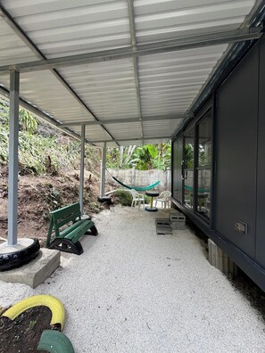 Terrace/patio - Family Wolf: Lake View Nature Home in Paquera (Paquera)