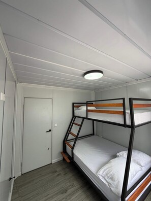 1 bedroom, WiFi, bed sheets - Family Wolf: Lake View Nature Home in Paquera (Paquera)