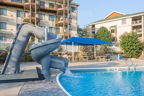 Pool - BLOCK Paradise Point 2br (Hollister)