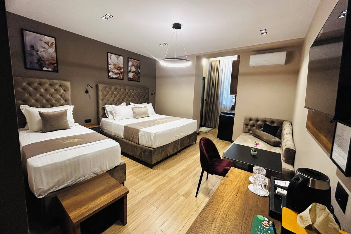 Executive Suite