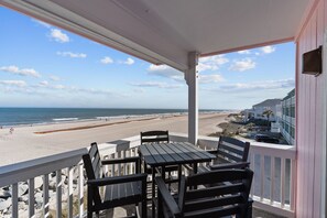 Outdoor dining - Carolina Beach Oceanfront, Steps to Pier, Pool! Villa (Carolina Beach)