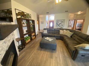 Living area - 3-bedroom Delaware Springs Home in Burnet Tx. (Burnet)