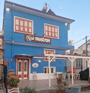 Exterior - Nisa Pansiyon (Ayvalık)