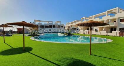 Beautiful Condo in Laguna Beach Resort overlooking Laguna Rosa In Torrevieja