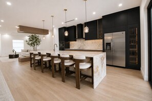 Interior - Luxury 5BR Retreat W/Pool,Jacuzzi & Outdoor Kitche. (Miami)