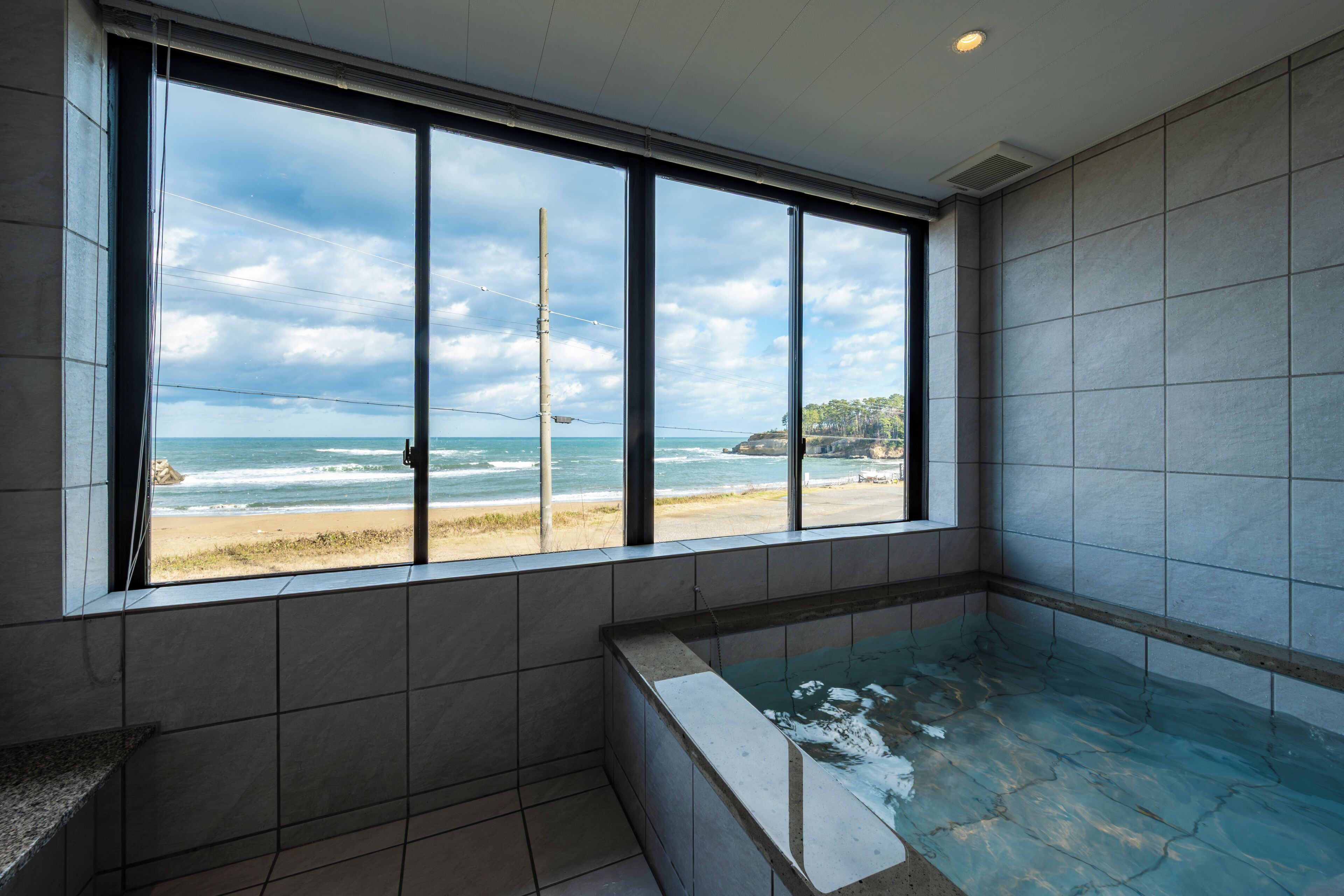 Suíte panorâmica, sacada, vista para o oceano | Spa