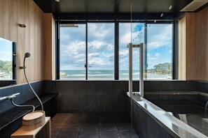 Bathroom - kitamae-base.com (Kaga)