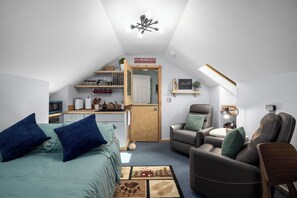 1 habitación, acceso a internet y ropa de cama 