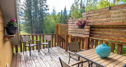 New cozy studio in Whitefish, overlooking 180 acres of conservation easement