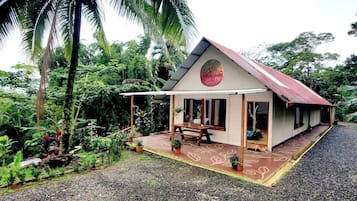 Maison, 2 chambres, patio | Jardin