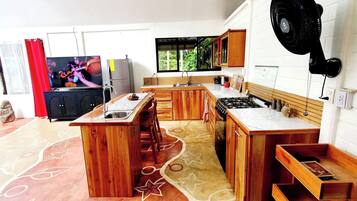 House, 2 Bedrooms, Patio | Interior