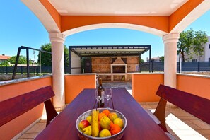 Unclassified image, 2 of 34, button - Apartment 2433/207898 (Istria - Liznjan), 950m from the beach (Liznjan)