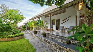 Deluxe Double Room, Garden View | Exterior