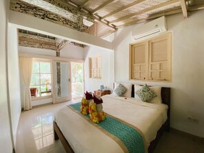 Desk, free WiFi - Villa Olala Penida (Klungkung)