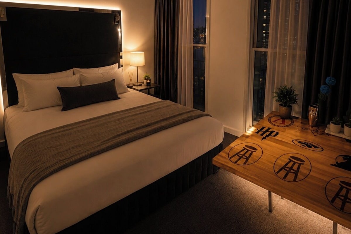Deluxe Double Room, City View | Desk, laptop workspace, WiFi (free), bed sheets