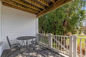 Outdoor dining - Outdoor Pool! Game Room! Lake front! (Elkhart Lake)
