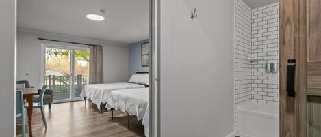 Iron/ironing board, travel crib, WiFi, bed sheets