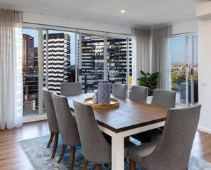 Deluxe Apartment, Balcony, City View | Dining - Exclusive Stays - Boulevard Penthouse (Southbank)