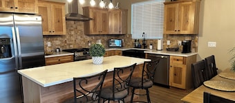 3-bedroom brand new house in lovely Grand Junction with majestic Mesa views