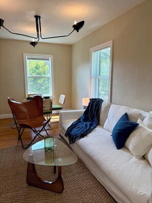 Living area - Casa Mango II (Miami)