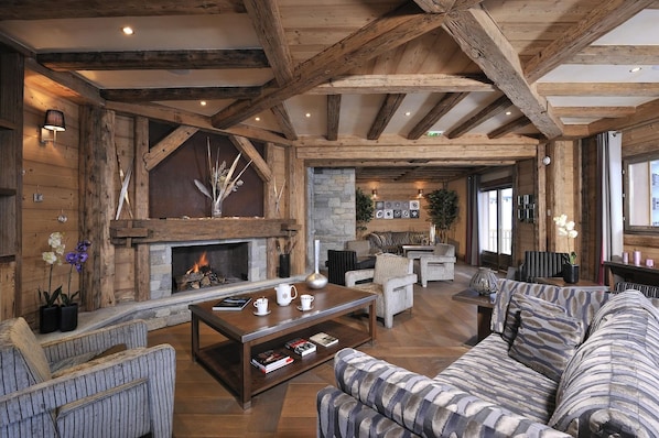 Lobby - Le Jhana (Tignes)