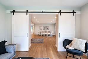 Interior - LUXURY Cape Cod escape on Wequaquet Lake (Barnstable)
