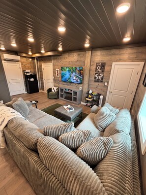 Smart TV, video games, DVD player, books