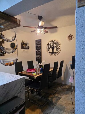 Dining - Comfort house (Juárez)
