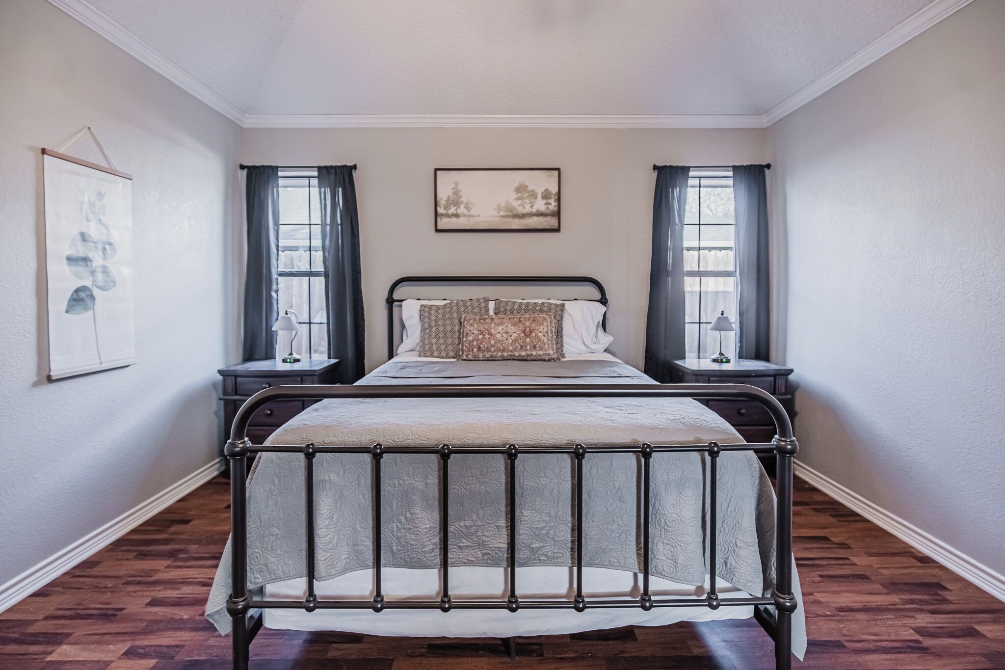 3 bedrooms, desk, iron/ironing board, free WiFi