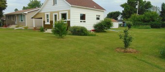 Just You Vacation Home - Main floor use