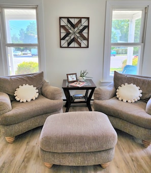 Interior - Spacious Ridgely Home- Huge Yard, Bikes & Peaceful Porches near tourist hubs (Ridgely)