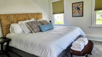 4 bedrooms, WiFi, bed sheets