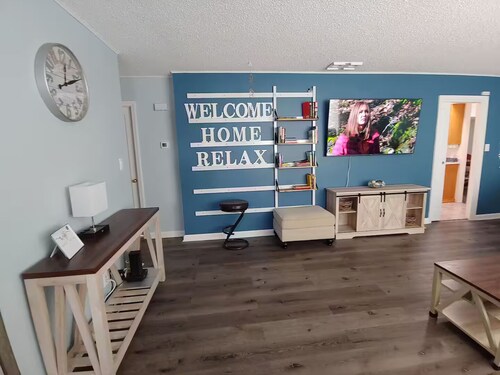 3-bedroom house in delightful Great Falls with AC