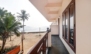 Room - OYO 6031 The Waters Edge Beach Resort (Neyyattinkara)