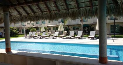 Spacious, comfortable, quiet, pet friendly, Acapulco's Diamante zone.