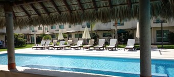 Spacious, comfortable, quiet, pet friendly, Acapulco's Diamante zone.