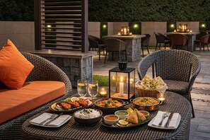 Outdoor dining - Hotel La Eden (Dehradun)