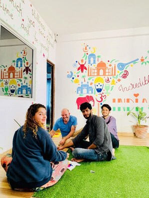 Meeting facility - Skyard Hostel (Yamkeshwar)