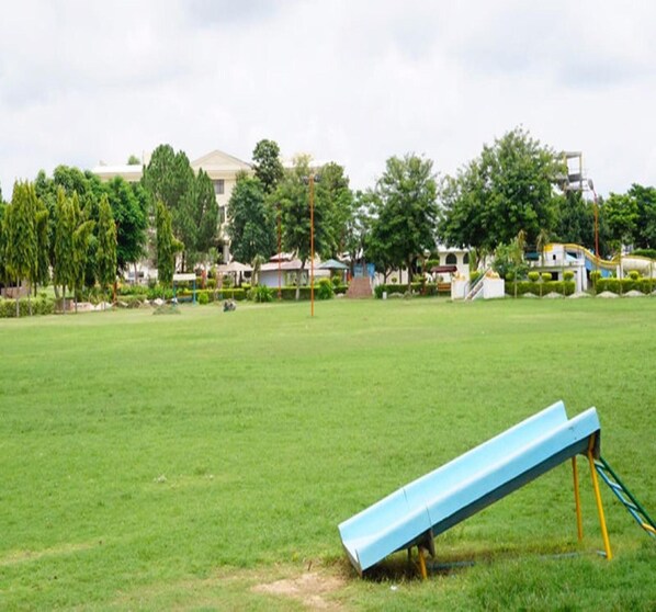 Sports facility - Angel Resort Amusement Water Park (Amer)