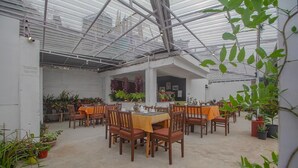 Nhà hàng