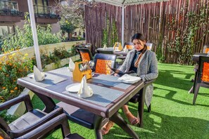 Restaurant - The Kenilworth Mussoorie (Dehradun)