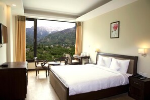 Room - Katoch Grand By Vivaan (Manali)