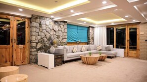 Lobi