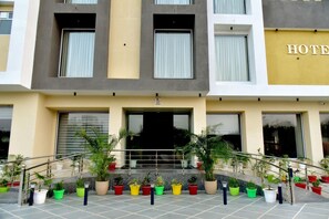 View from property - Hotel Aarna (Jaipur)
