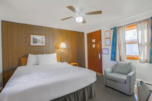Room - Love Hotels Silver Street By Oyo At Hurley Wi (Hurley)