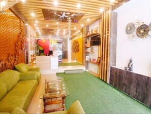 Lobby - Hotel Grand Hill (Dalhousie)