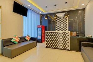 Lobby - Amaira Hotels And Banquets (Ghaziabad)