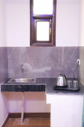 Room - Hotel Surya International (New Delhi)