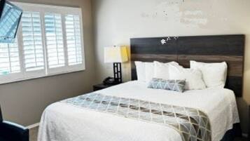 Iron/ironing board, WiFi, bed sheets